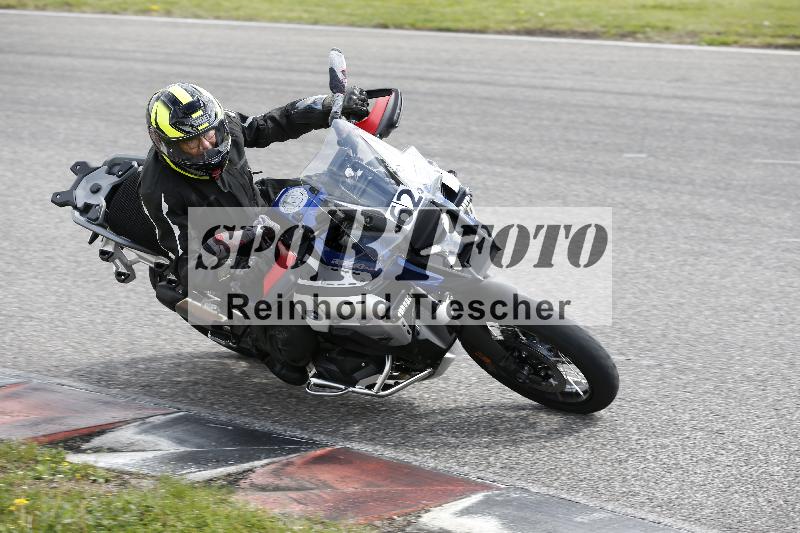 Archiv-2025/10 23.04.2025 Cornu Master School ADR/gruen-vert/62